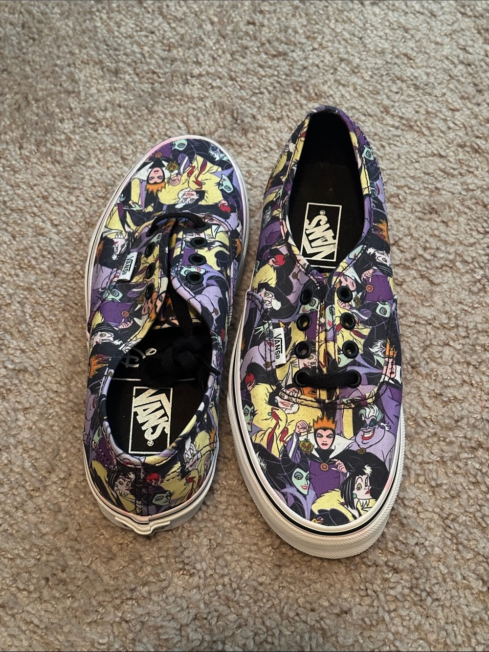 Vans Disney Villains Print Low Top Sneakers